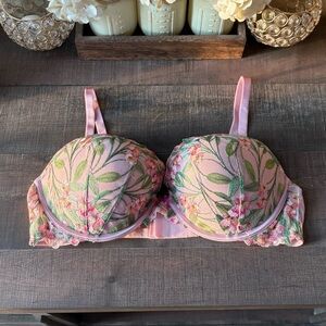 Victoria’s Secret Dream Angels Push-Up Bra 40C